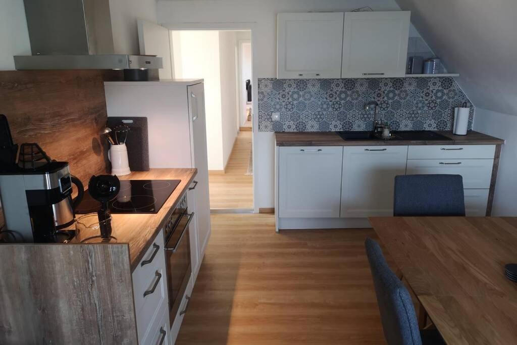 Ruhig Gelegene, Top Moderne Ferienwohnung - Hot Tub Und Sauna Gegen Aufpreis Neuhaus an Der Eger Esterno foto