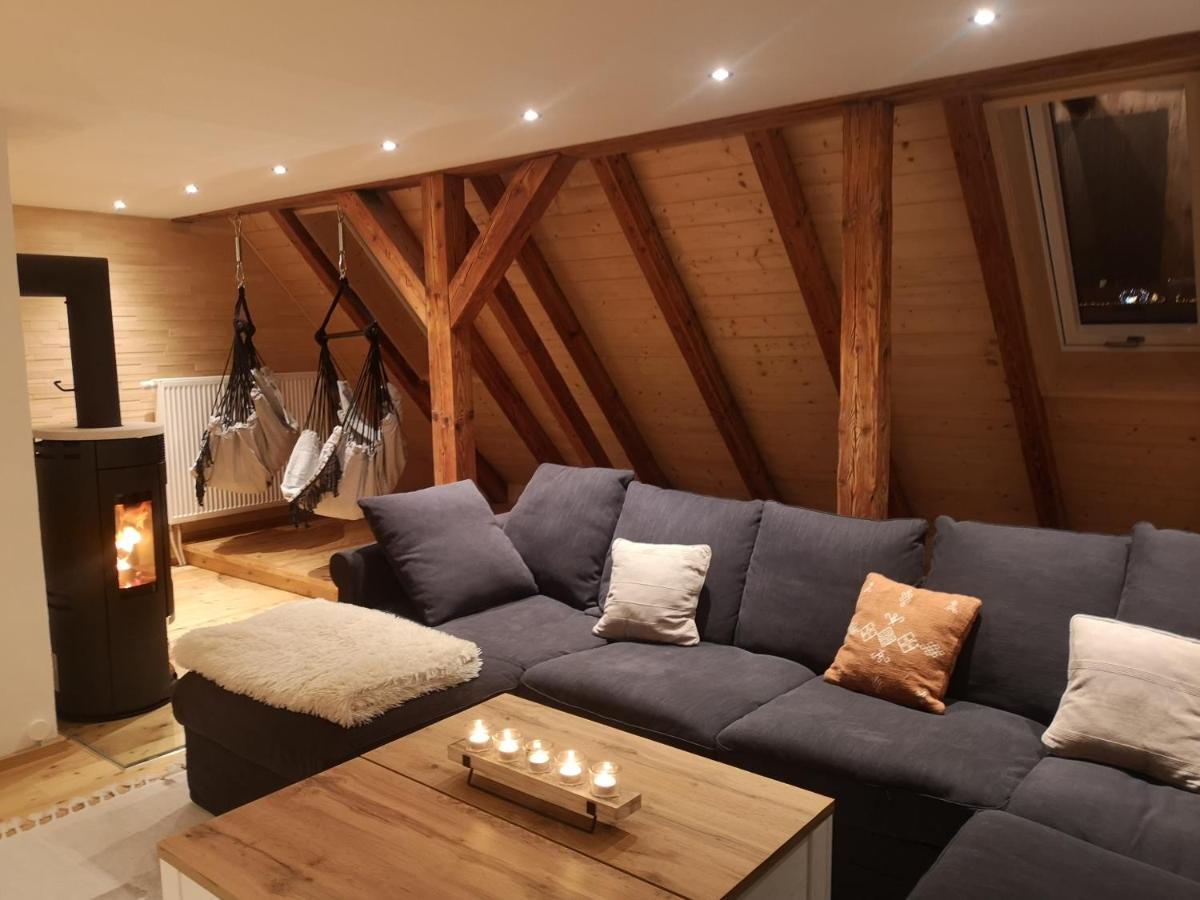 Ruhig Gelegene, Top Moderne Ferienwohnung - Hot Tub Und Sauna Gegen Aufpreis Neuhaus an Der Eger Esterno foto