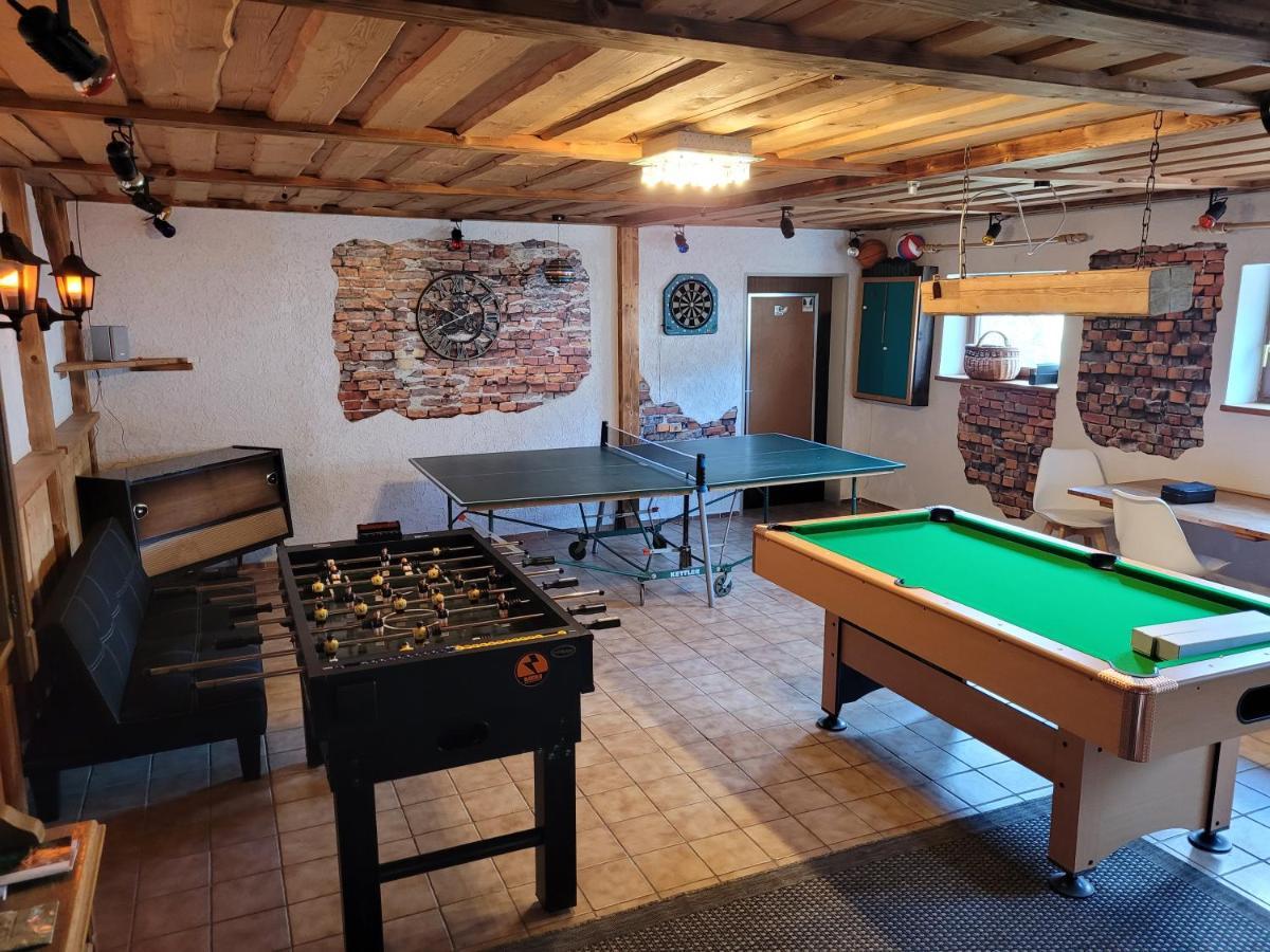 Ruhig Gelegene, Top Moderne Ferienwohnung - Hot Tub Und Sauna Gegen Aufpreis Neuhaus an Der Eger Esterno foto